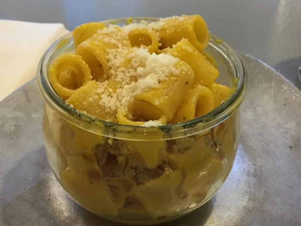 Eggs a Roma, la carbonara classica