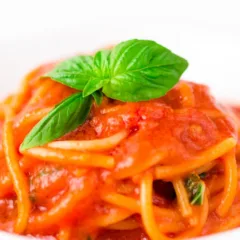 Spaghetti al Pomodoro @Alessandra Farinelli