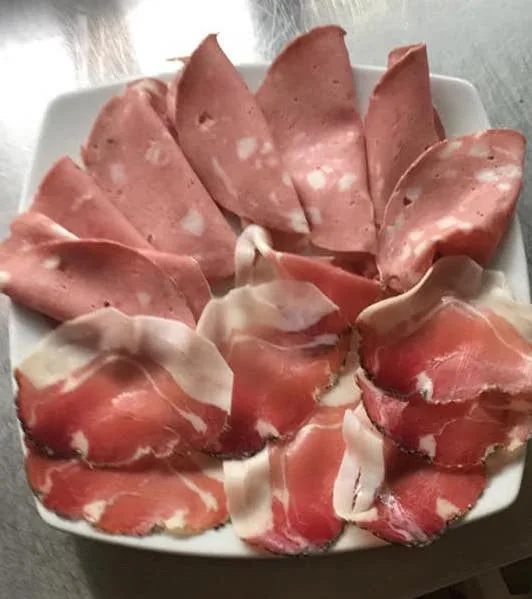 Agriturismo Mastrofrancesco - salumi di nero