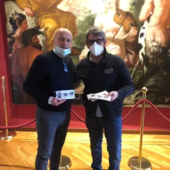 Consegna delle mascherine al sindaco di Vallo della Lucania Antonio Aloia