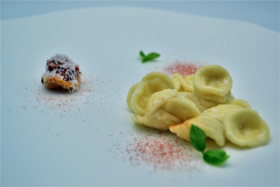 Orecchiette, Sugo, Scarpetta di Davide Corvino