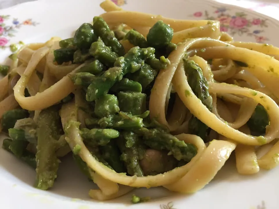 Fresine con asparagi e piselli