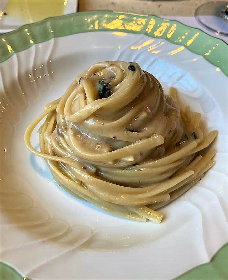 Spazio, Linguine manteca, acciughe e maggiorana