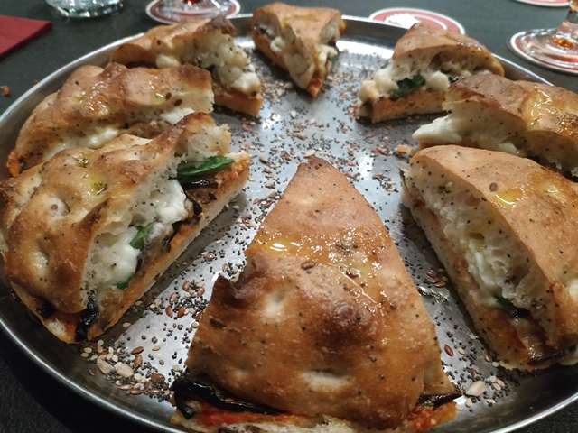 L’Osteria di Birra del Borgo - Antifocaccia alla Parmigiana