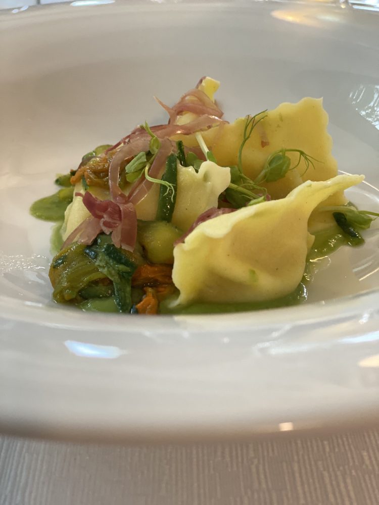 Locanda Radici - Negativo di grana padano 36 mesi, piselli e prosciutto