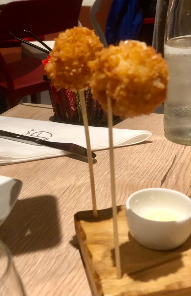 Pizzeria La Famiglia - crocchè chupa chups