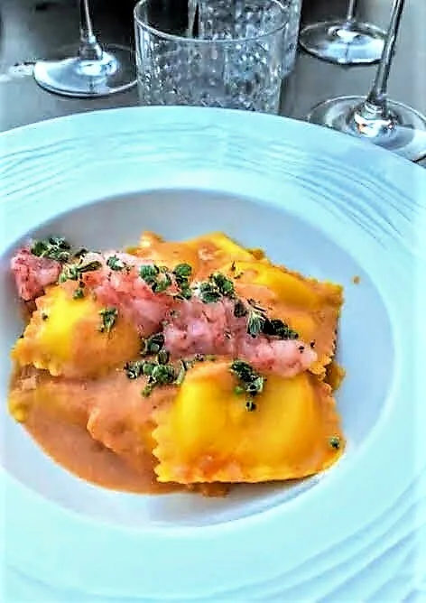 Torre Aurora, Ravioli di burrata, gamberi, maggiorana