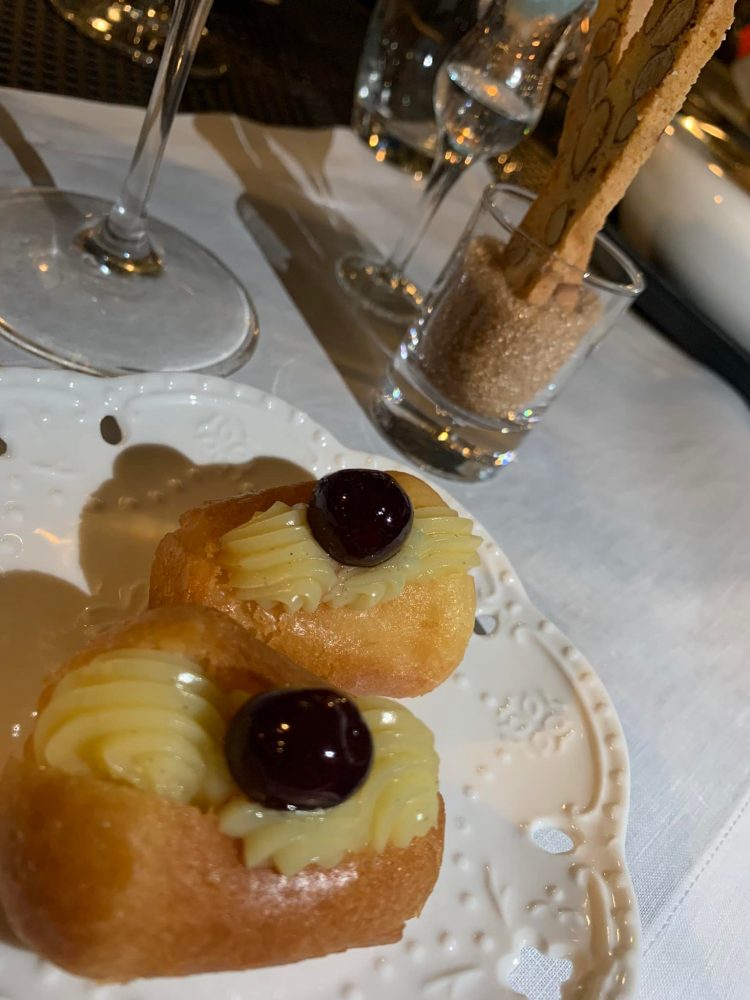 Le tre sorelle a Casal Velino, piccola pasticceria, il baba'