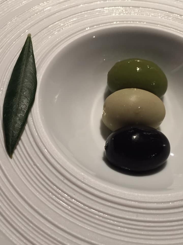 Tre Olivi a Paestum, tre olive