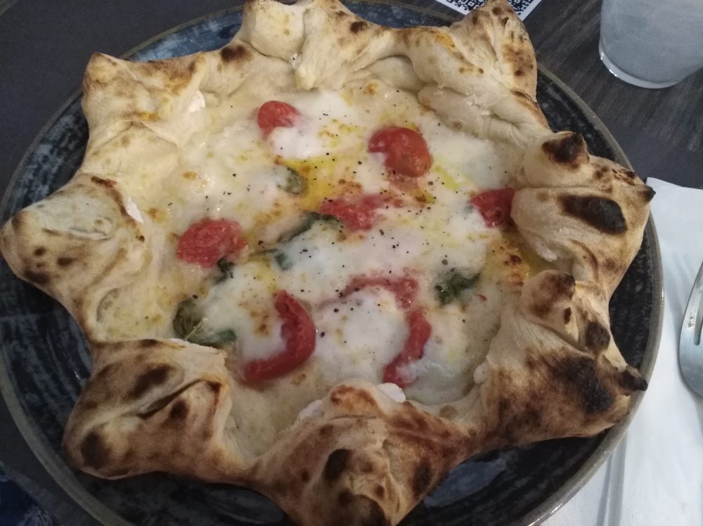 Pizzeria Lievita 72 Pizza Il sole nel piatto