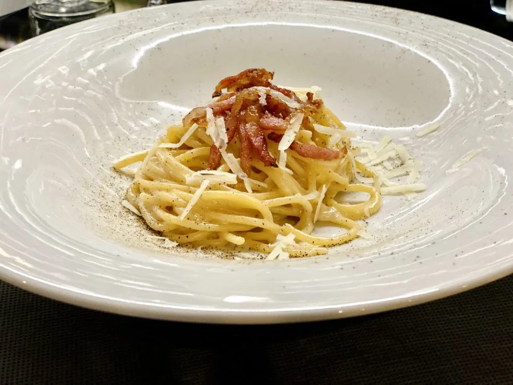 Cacio e Pepe con croccante di guanciale - Ristorante Zi' Rico