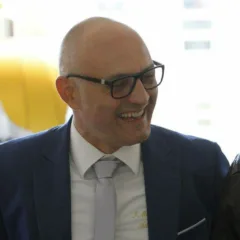 Mani d' Oro - Attilio