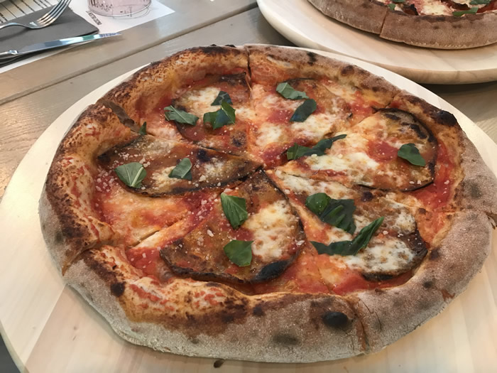Pizzeria La Bufala - La Parmigiana di Mia Mamma