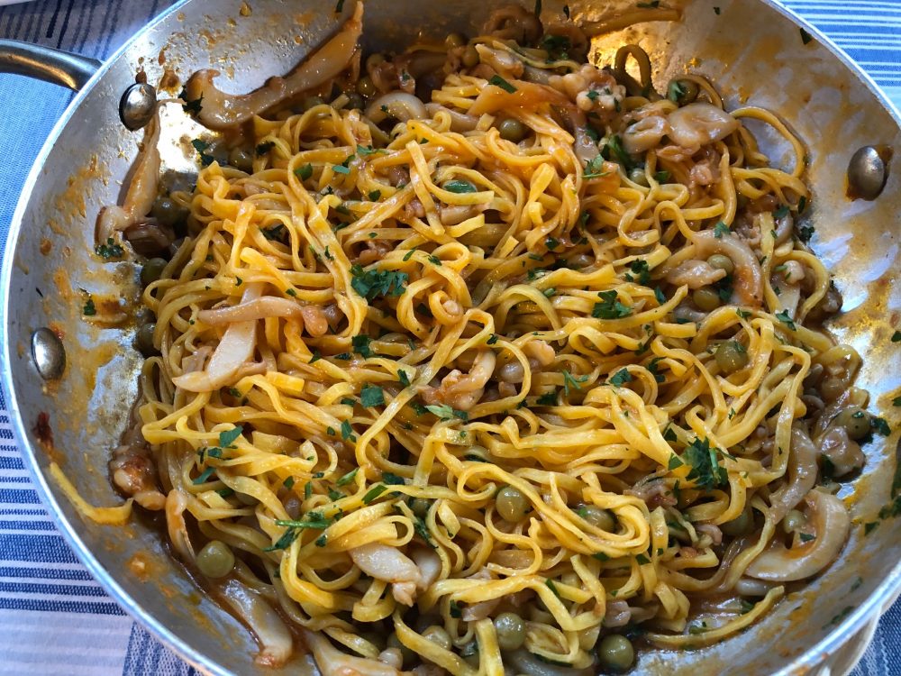 Rosmarino - Tagliolini con seppie e piselli