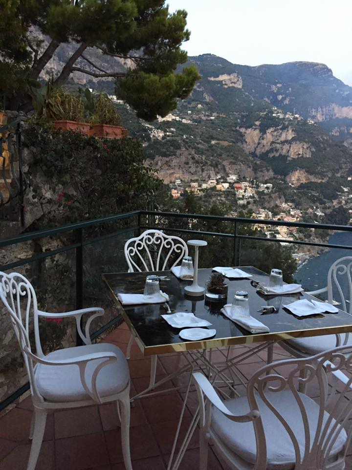 La Serra a Positano, uno dei tavoli panoramici