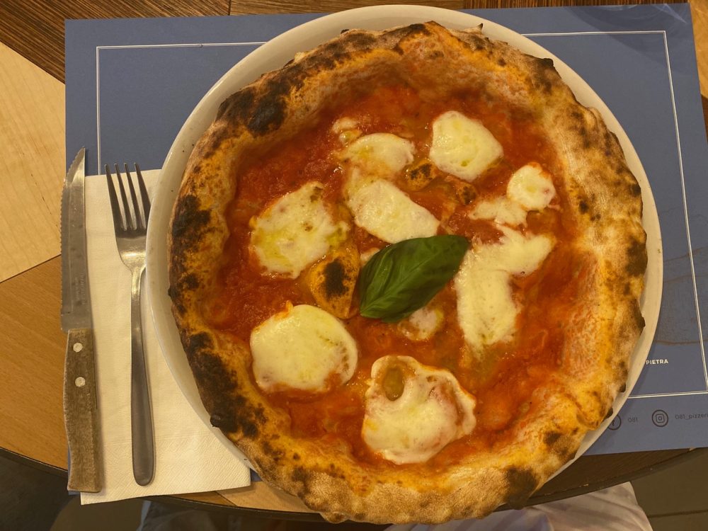 Pizzeria 081 - pizza A’Bufal