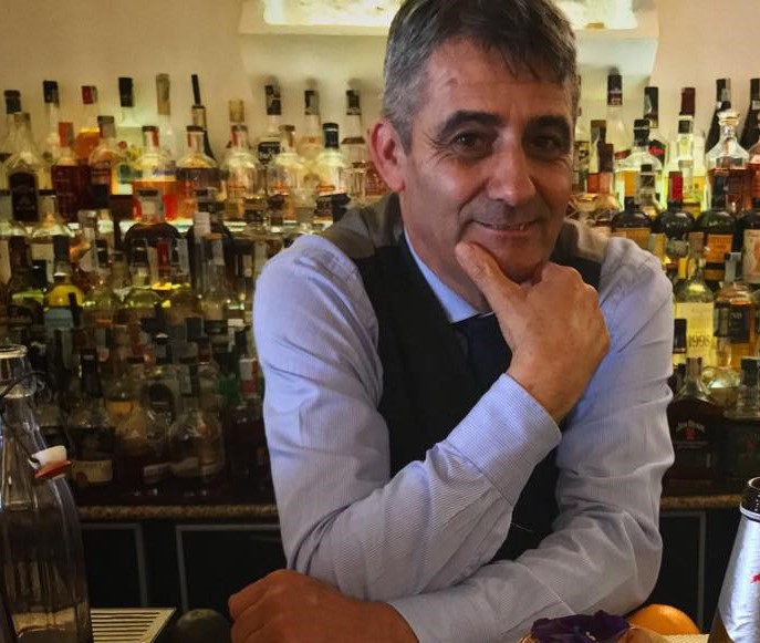 Leandro Serra bar manager del The Duke Cocktail Lounge Bar de La Maddalena