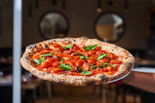 La pizza al pomodoro di Francesco e Salvatore Salvo