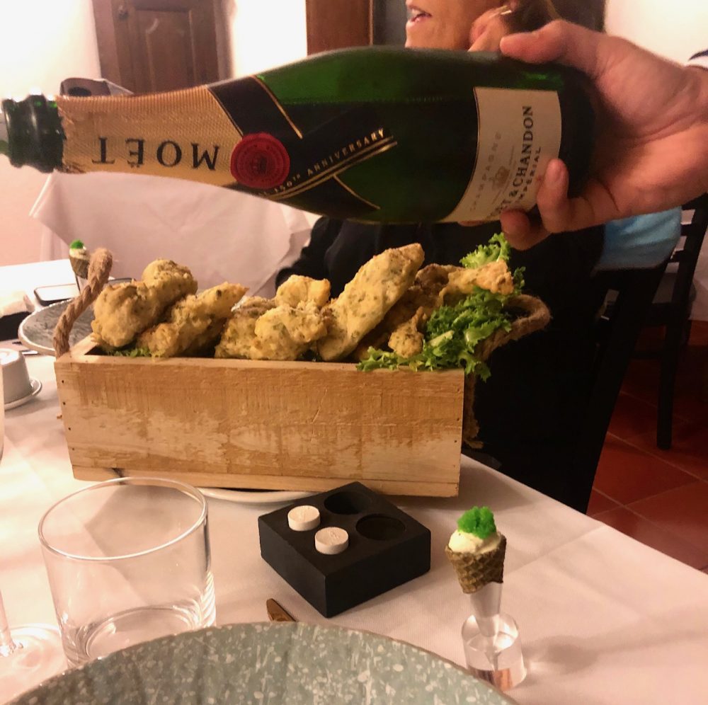 Pasta cresciuta e cornetto con salsa al tartufo e uova di lompo al wasabi- Chef Domenico Tromiro - La Chiusa