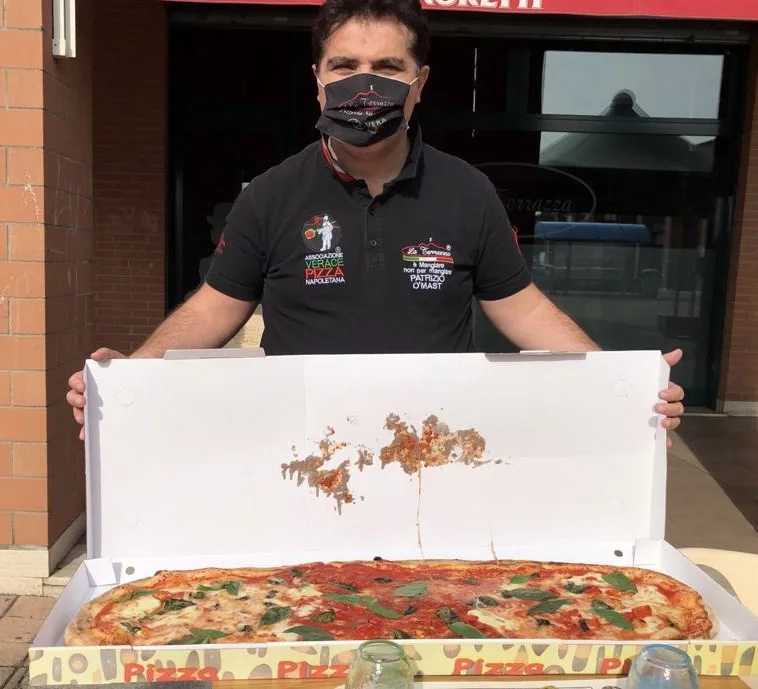 Patrizio Daniele, titolare della Pizzeria La Terrazza, STG 317, a Bettolino di Mediglia