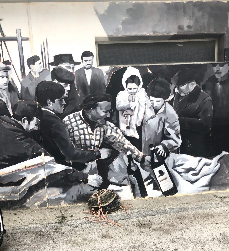 Il matrimonio del mare. murales al poro di Giulianova