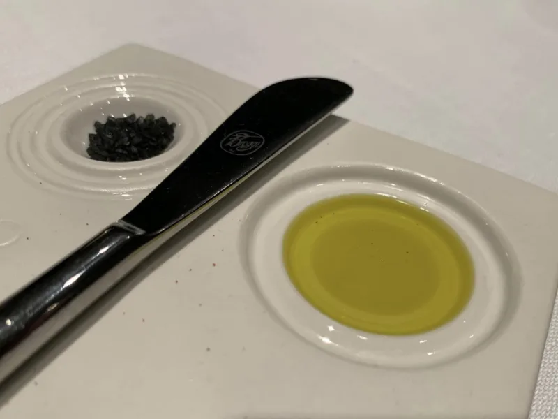 George Restaurant Napoli, sale e olio