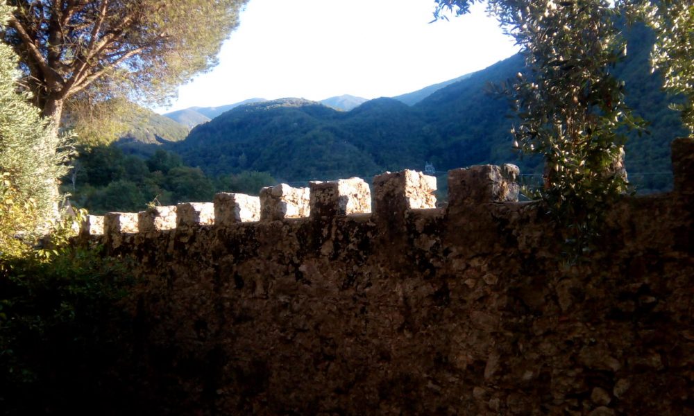 Vallisassoli - Castello Pignatelli Della Leonessa