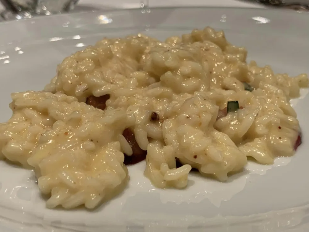 George Restaurant Napoli, riso carnaroli con gamberi rossi e jus di lampone