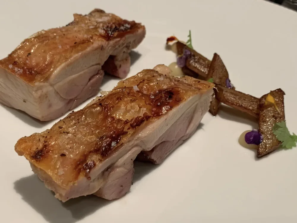 George Restaurant Napoli, pollo ruspante lucano con scorzonera laccata al miele