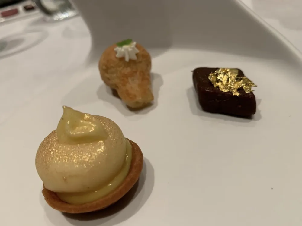 George Restaurant Napoli, piccola pasticceria