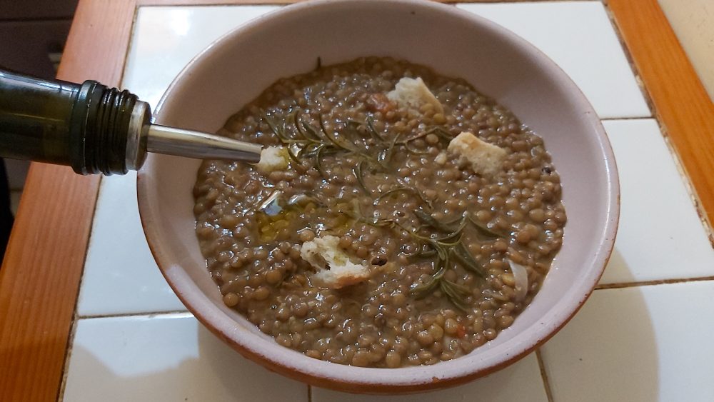 Zuppa di lenticchie – S. Stefano di Sessanio AQ, servizio