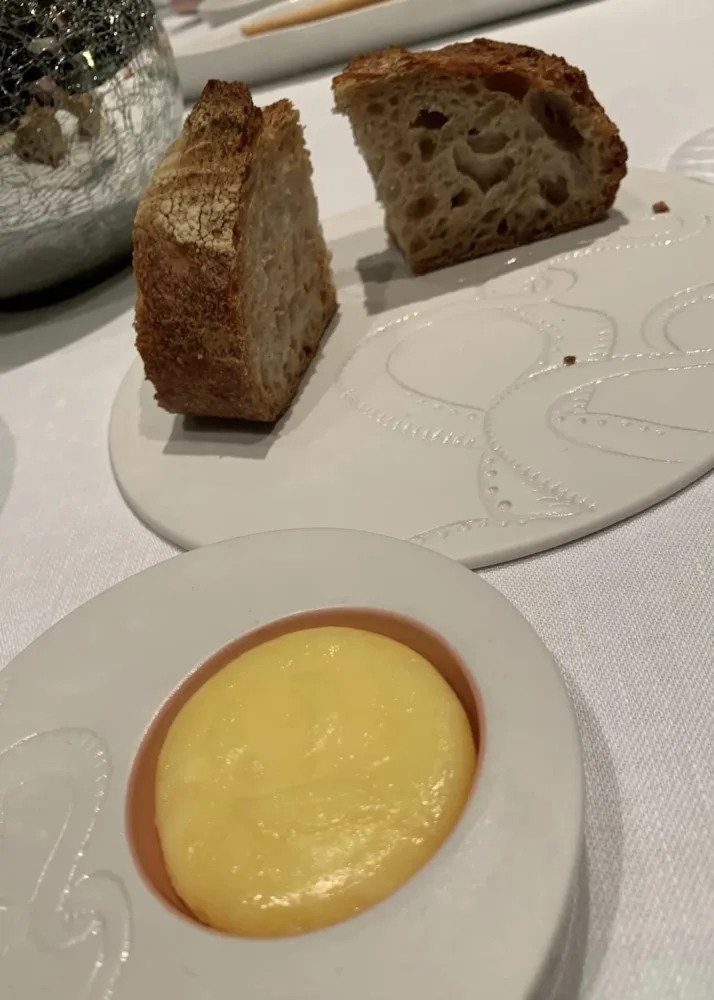 George Restaurant Napoli, pane e burro