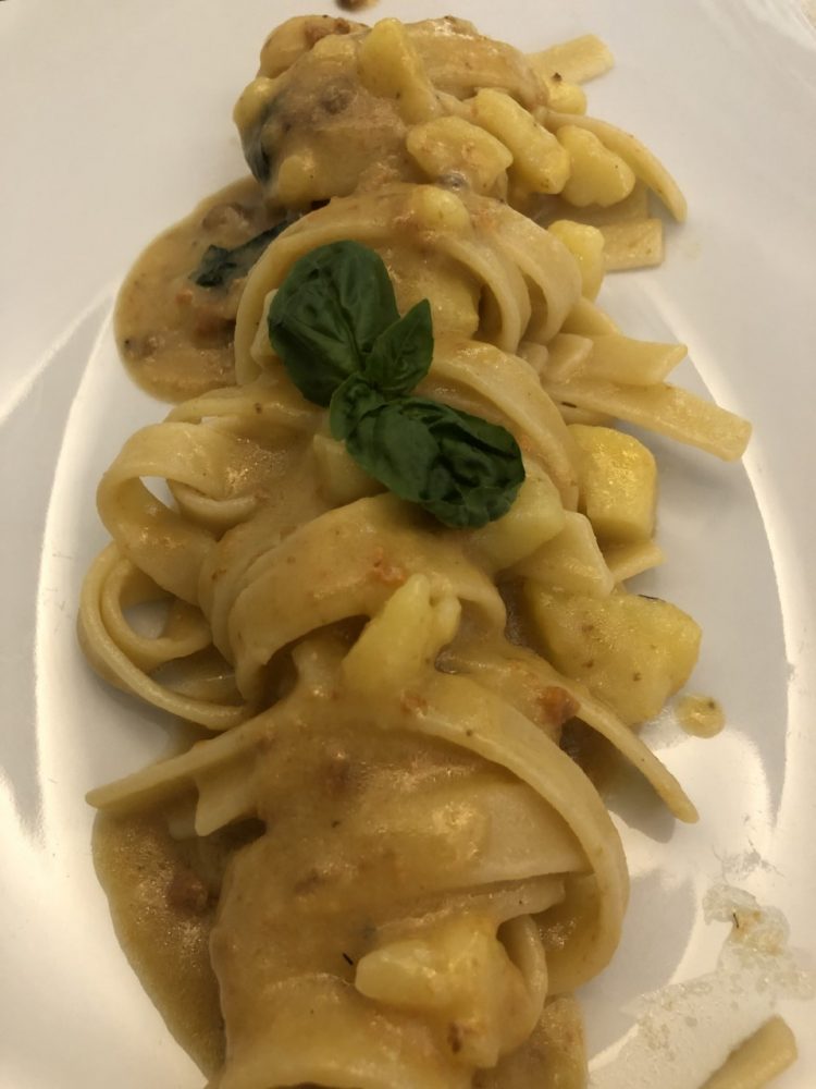 Casa Gallo - fettuccella coi ricci e patate