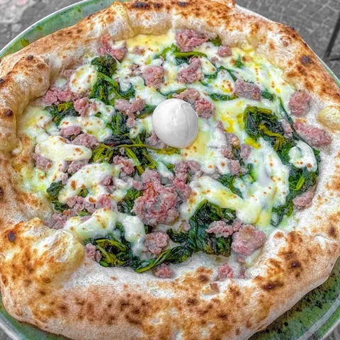 La Salsiccia&Friarielli di Dante Amarante