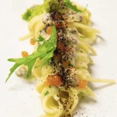 Spaghetti aglio, olio, peperoncino, lupini e friarielli