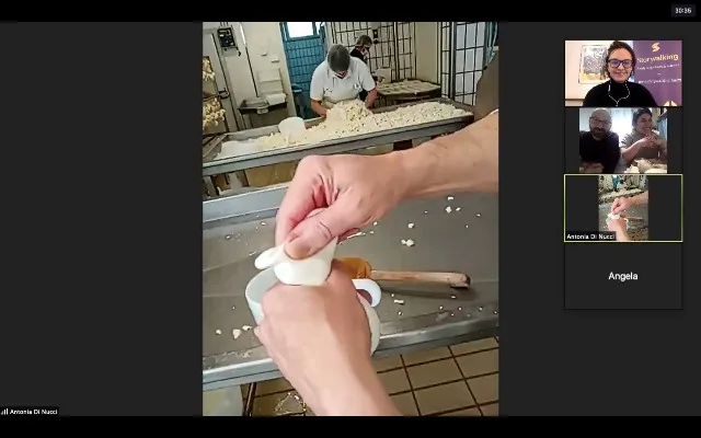 Visita in streaming al Caseificio Di Nucci - la lavorazione del formaggio