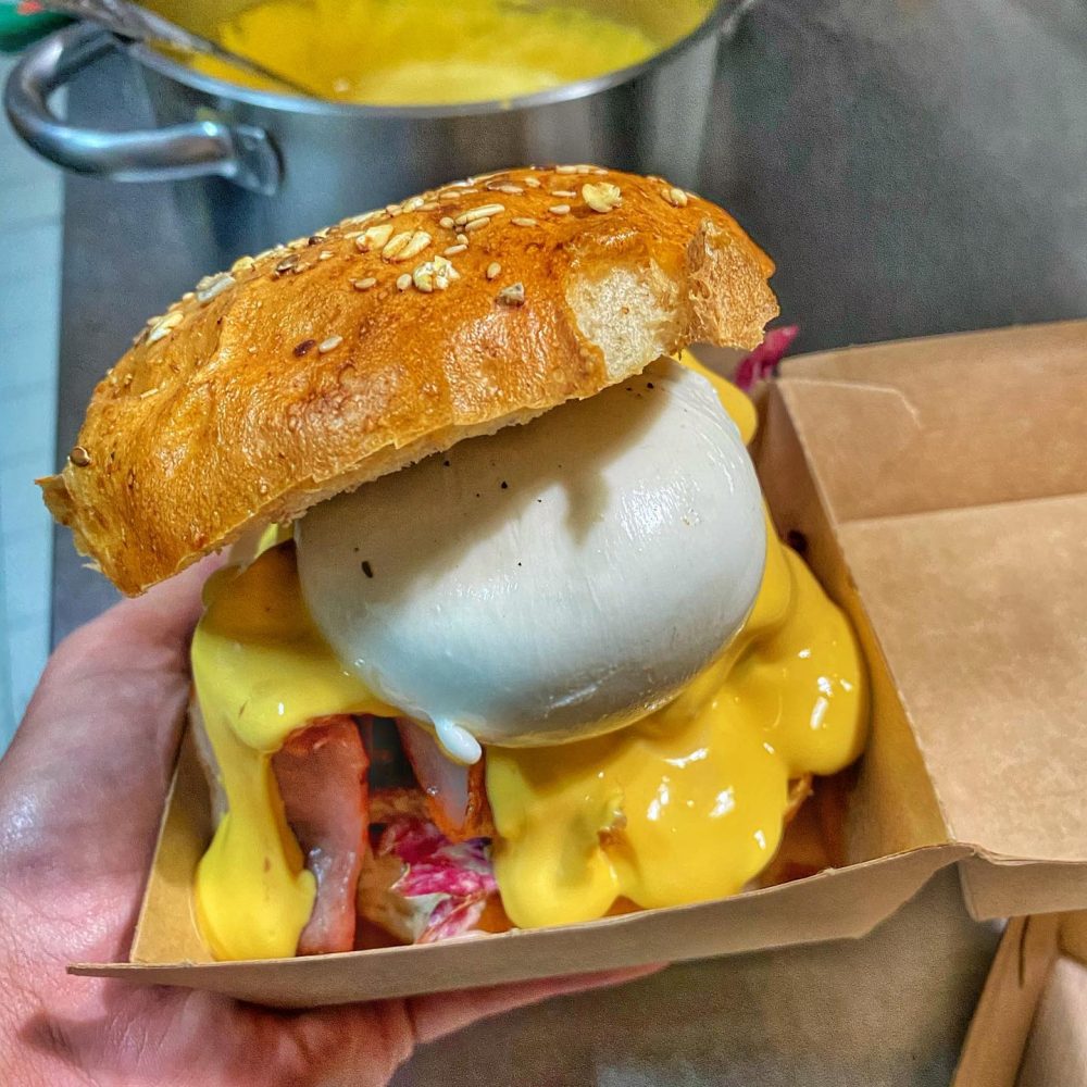 Xmas Burger - burrata