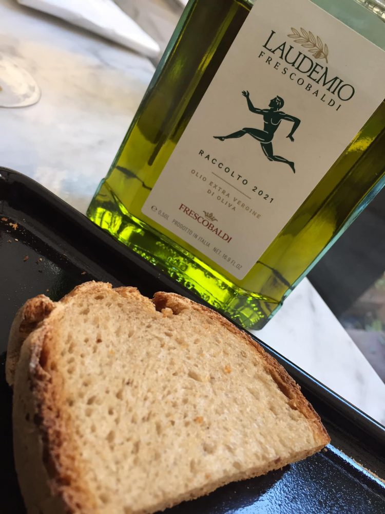 Mood Salerno, pane e olio
