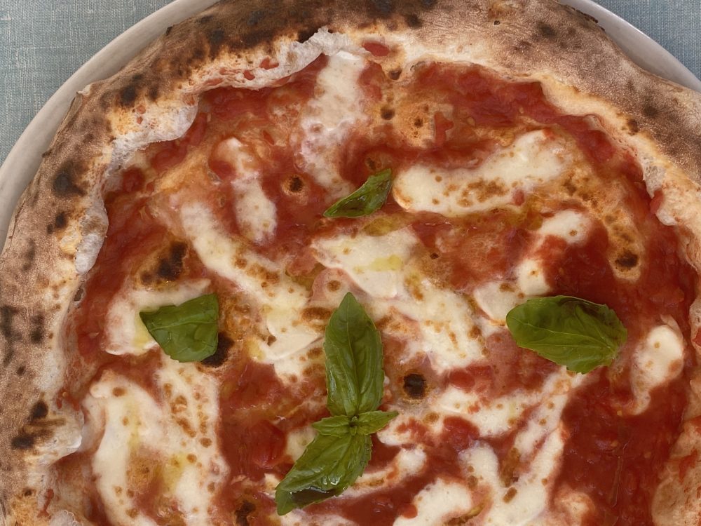 Pizzeria Magma - Pizza Margherita