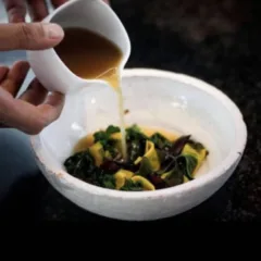 Tortelli in brodo di pollo