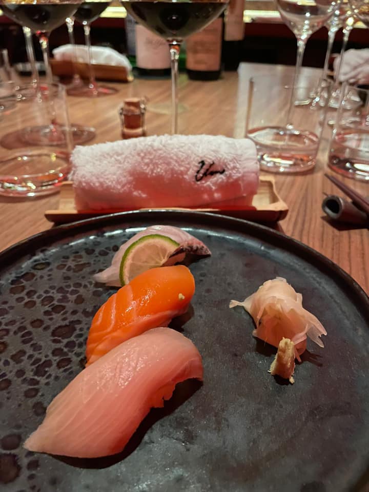 SELEZIONE SUSHI UMI -Nigiri, sashimi, futomaki e hosomaki