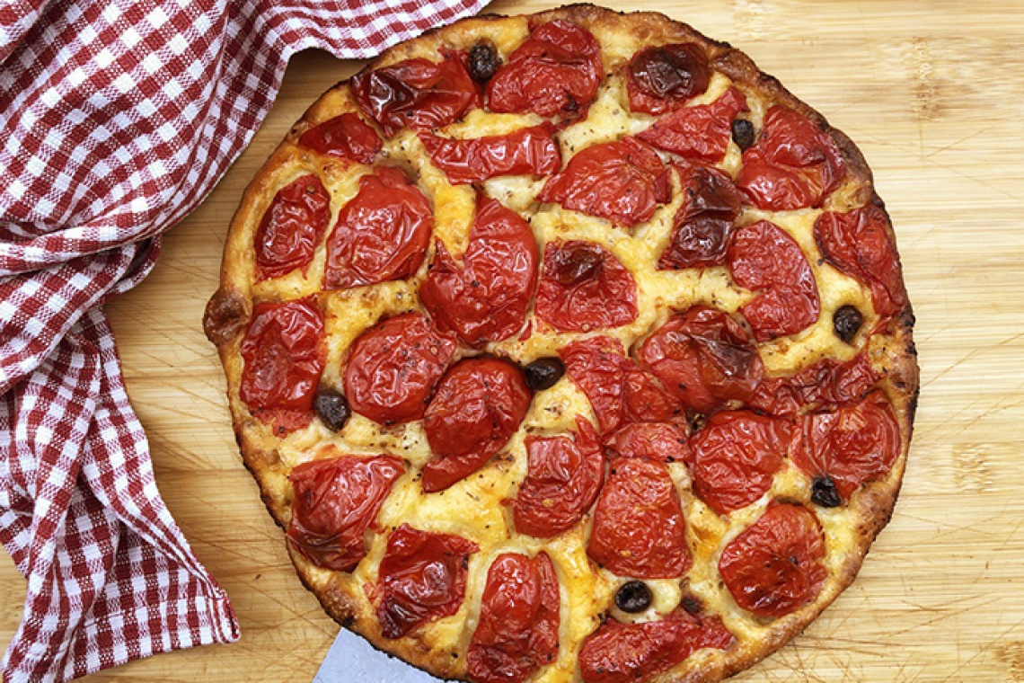 Storia della focaccia barese, la ricetta originale di Sandro