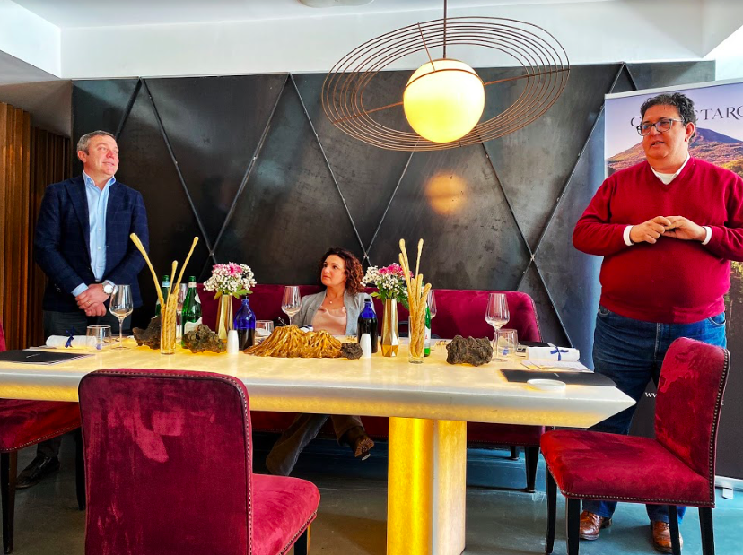 Massimo, la moglie e Luciano Piegnataro - foto di Francesca Pac