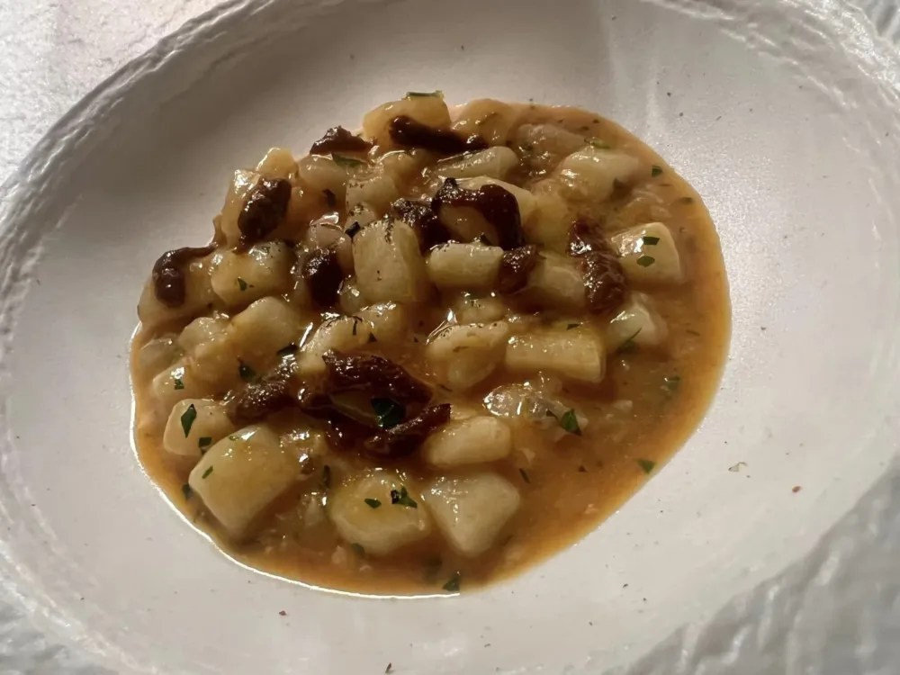 Bluu il mare dentro - Gnocchetti con neonata calabrese e trippetta di stocco
