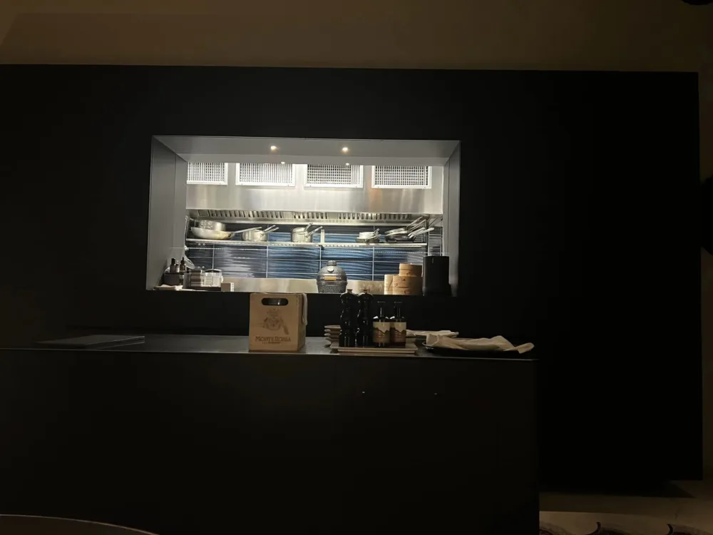 Bluu il mare dentro - La cucina a vista