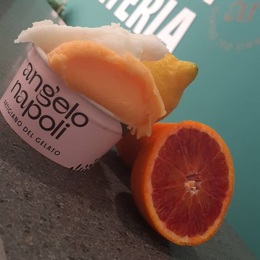 Gelateria Angelo Napoli - sorbetto arancia rossa e sfusato amalfitano