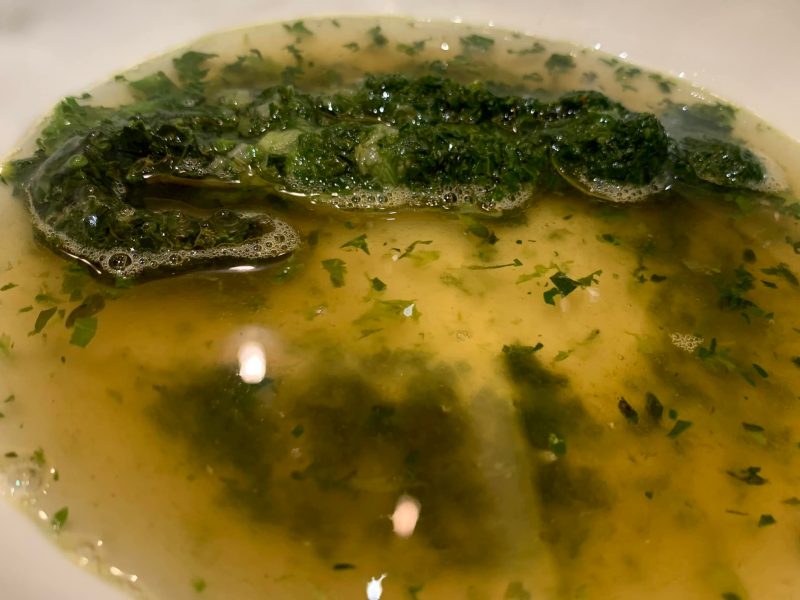 Ristorante Tre Olivi, il coccodrillo, consomme di erbe spontanee cilentane