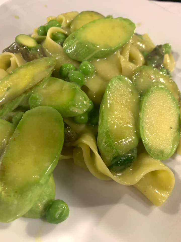 Trattoria All'Antica - Tagliatella con zucchine, piselli e asparagi