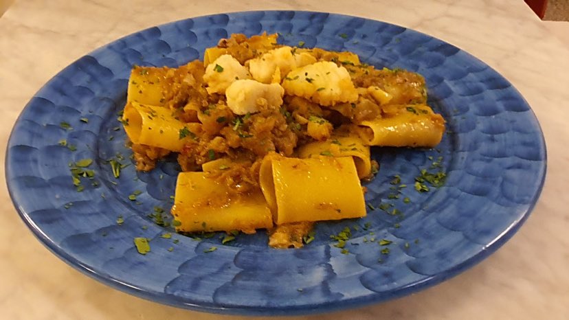 Paccheri di Gragnano con genovese di Baccala',