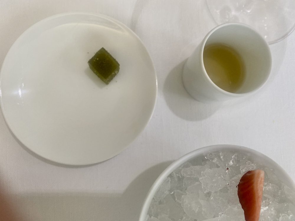 RisoLatte, Kumquat e Coriandolo, poi Fragole e May Chang, Consommé di Pera Gelatina di Jun - Domenico Marotta